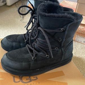 Ugg W Lodge Lace Up boots